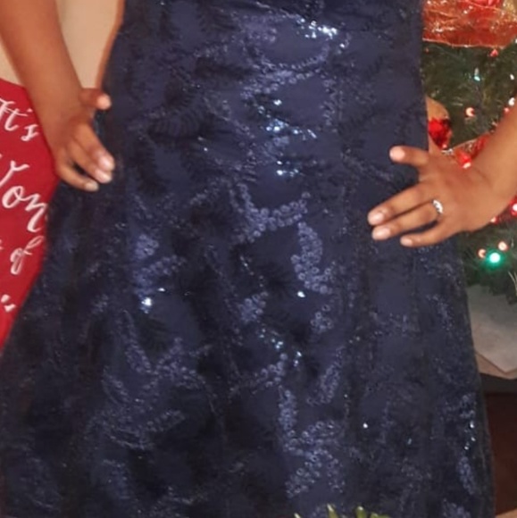 MORGAN & co.  Elegant with lace and sequense drees - Picture 3 of 3